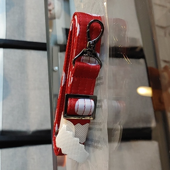 Lug 1" Strap - Picture 2 of 3